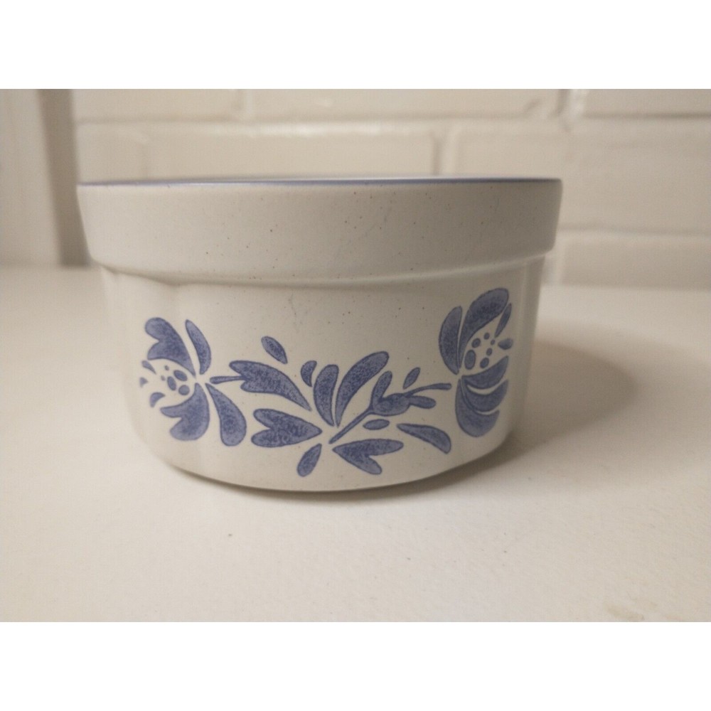 Pfaltzgraff Yorktowne Souffle Dish Crock Bowl 4.5" Diameter
